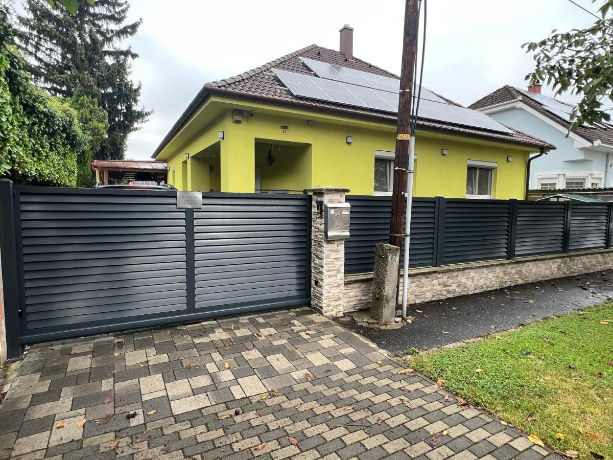 Star Street Home Mosonmagyaróvár Dış mekan fotoğraf
