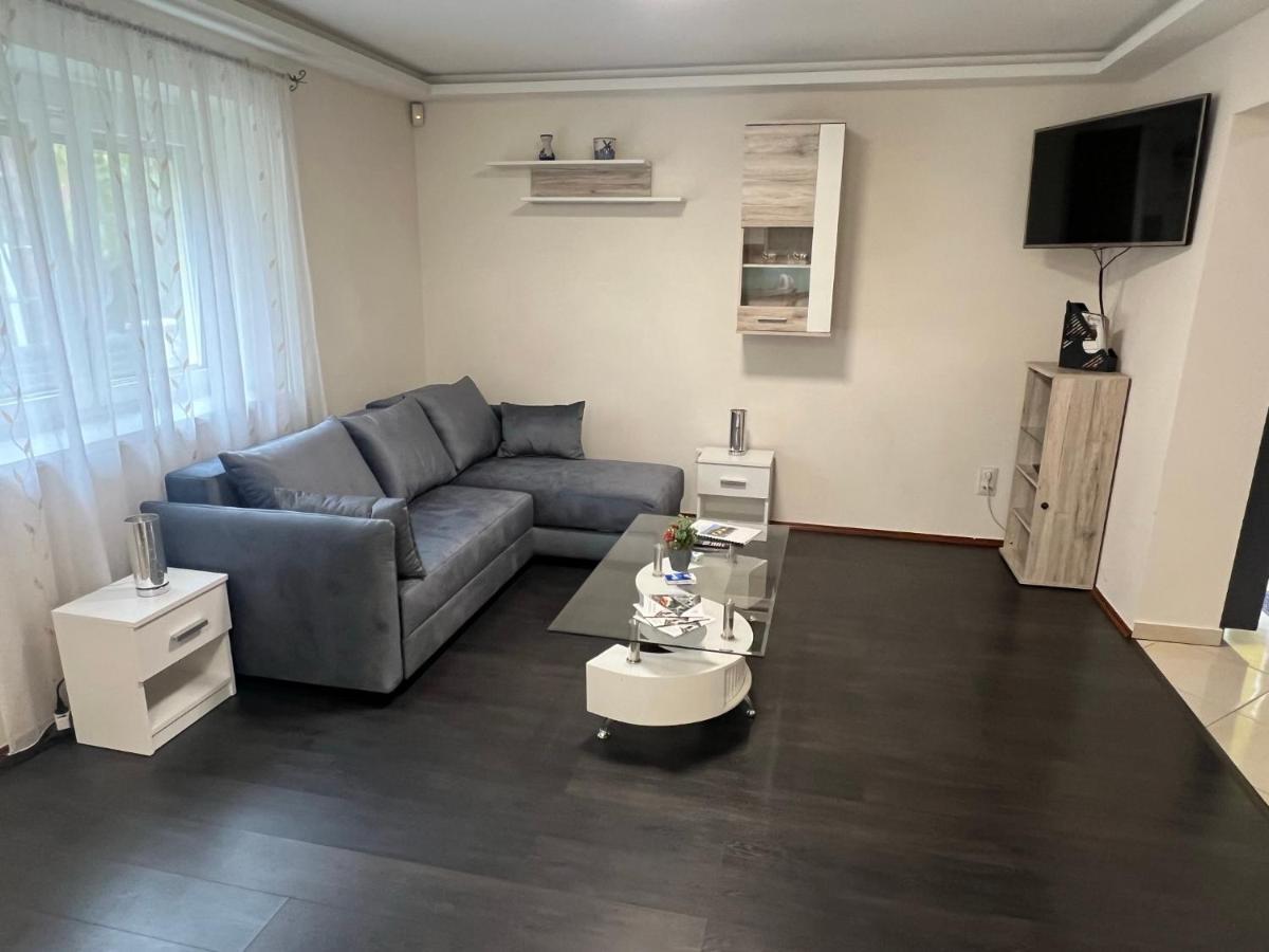 Star Street Home Mosonmagyaróvár Dış mekan fotoğraf